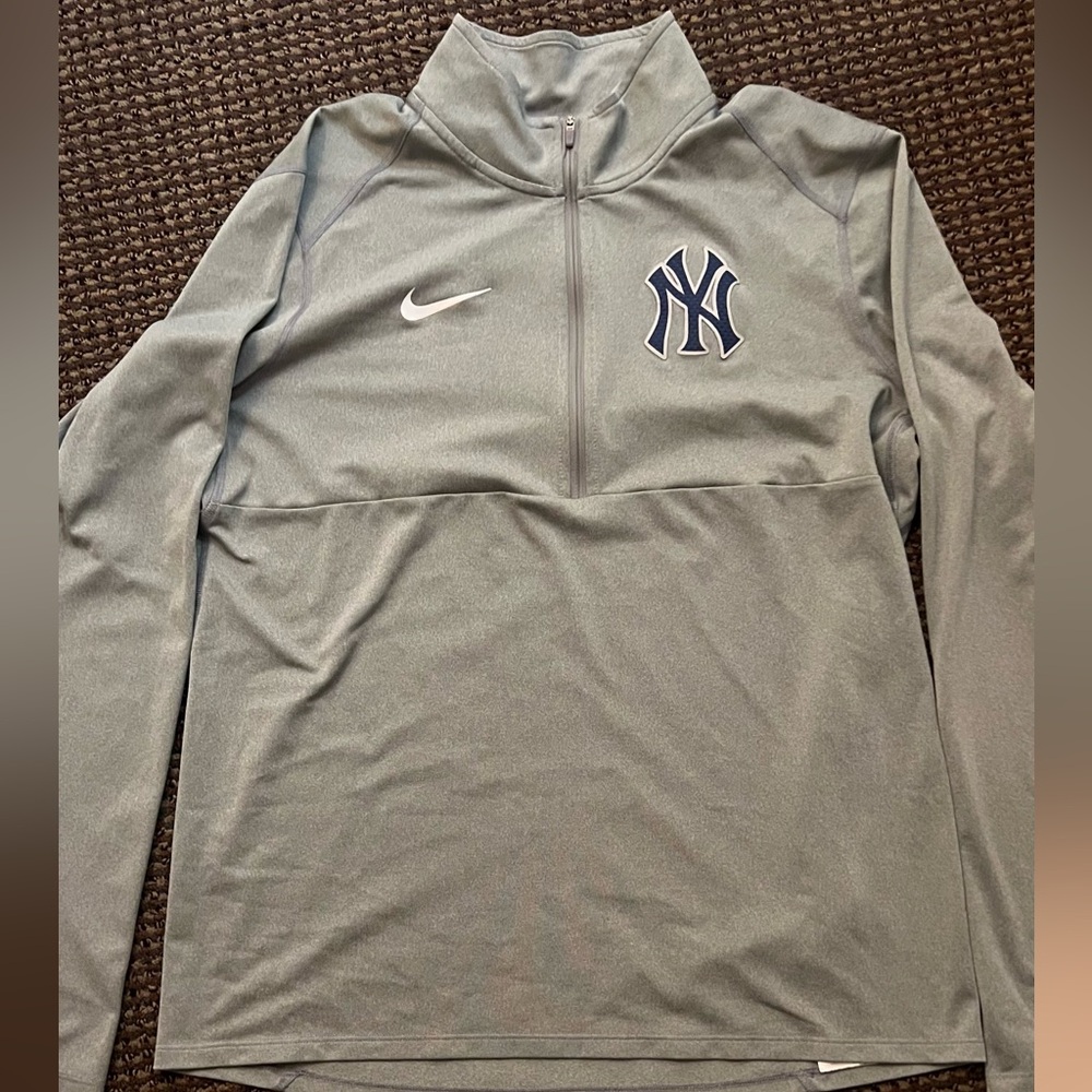 Nike Dri-FIT Dark Gray Pullover